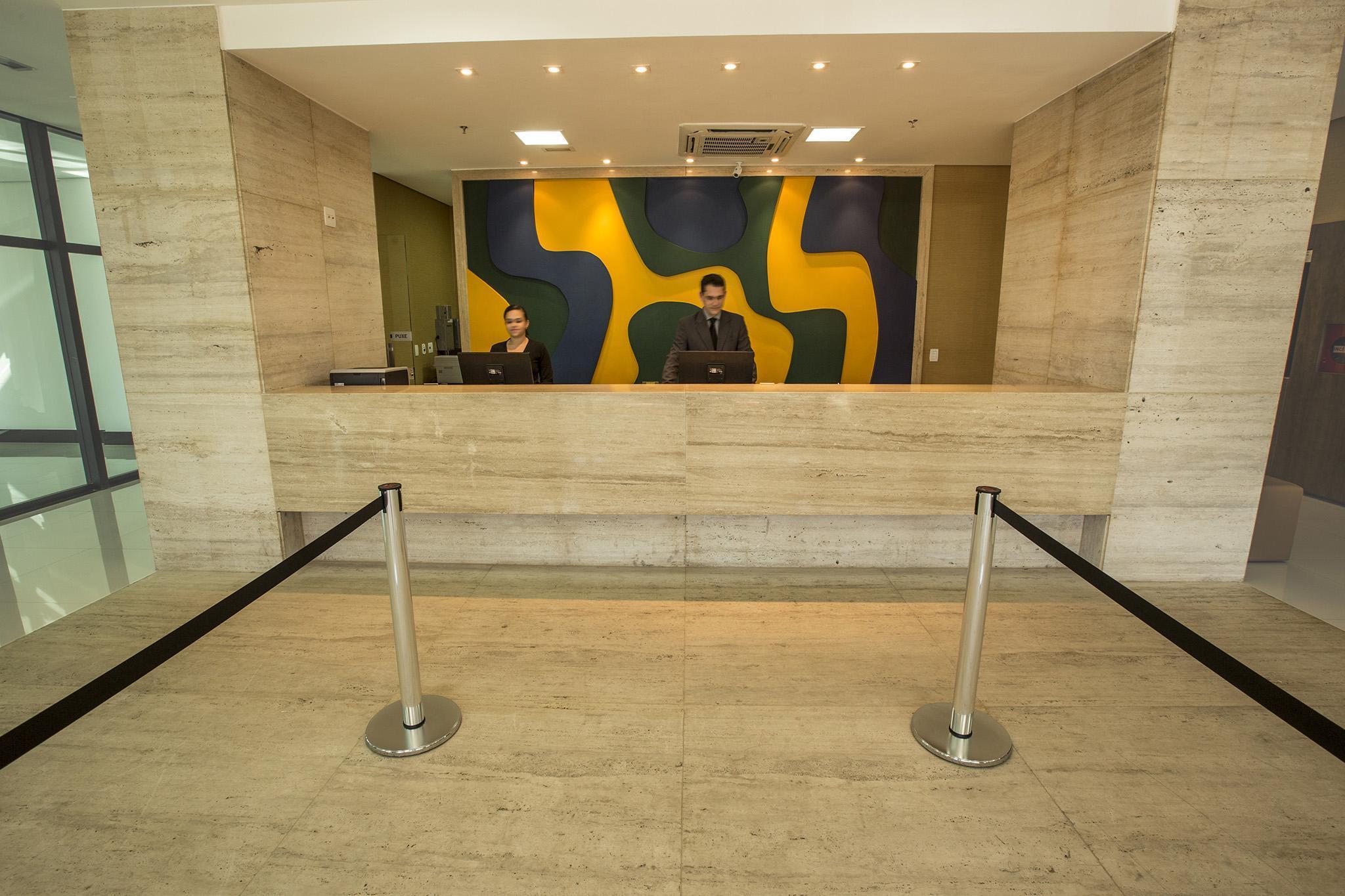 Athos Bulcao Hplus Executive Brasilia Exterior foto